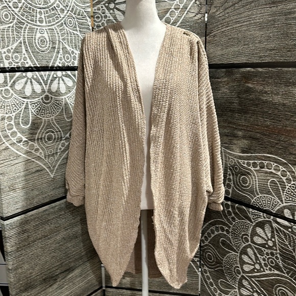 Daydreaming Cardigan - Picture 1 of 3